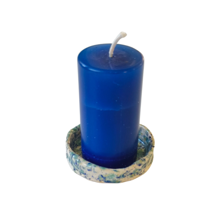 Blaue Kerze mit Untersetzer